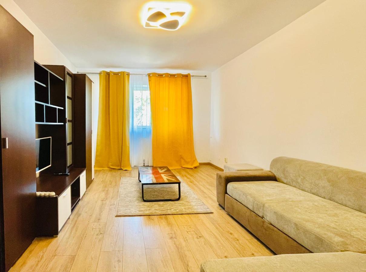 Apartament Central Apartment Яш Екстериор снимка