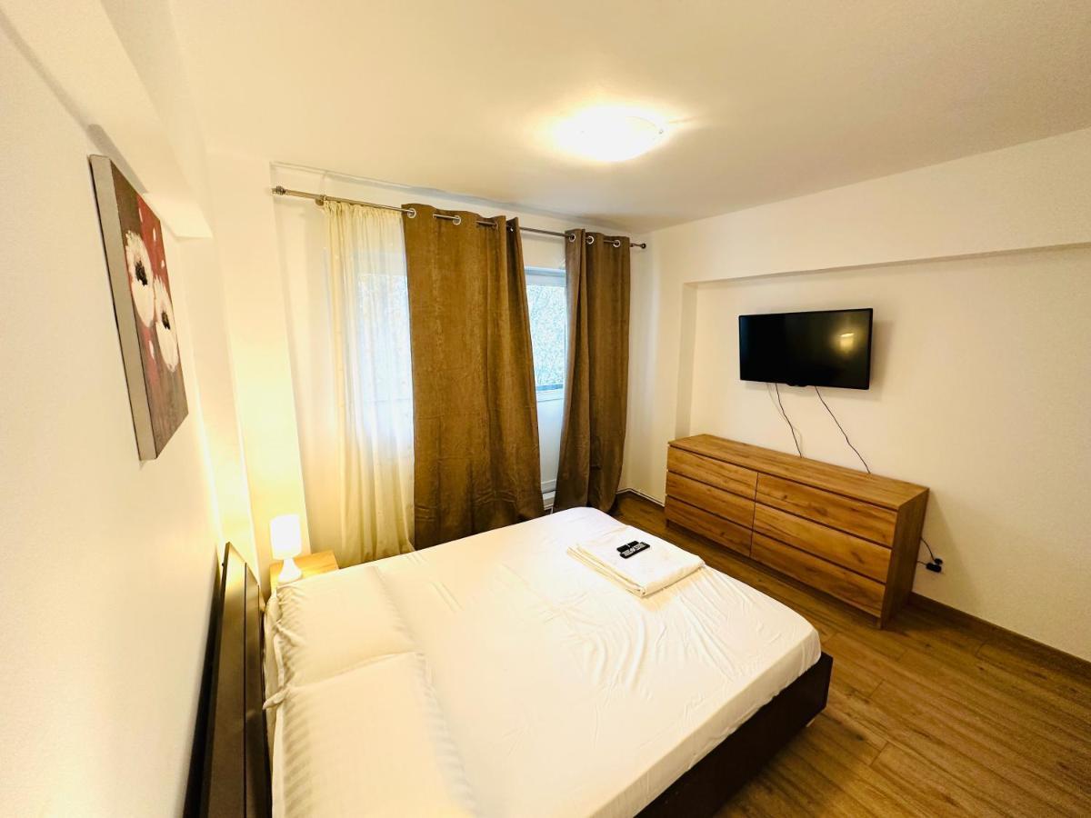 Apartament Central Apartment Яш Екстериор снимка